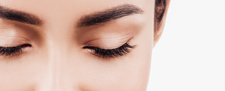 Co jest dobre na porost i wzmocnienie rzęs, czyli składniki aktywne w odżywkach