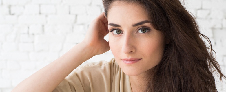 Przyczyny łamliwych, suchych i kruchych włosów